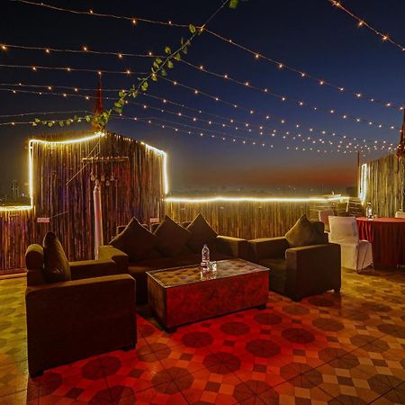 Super Townhouse Tipsyy Near Bestech Central Square Mall Gurgaon Extérieur photo
