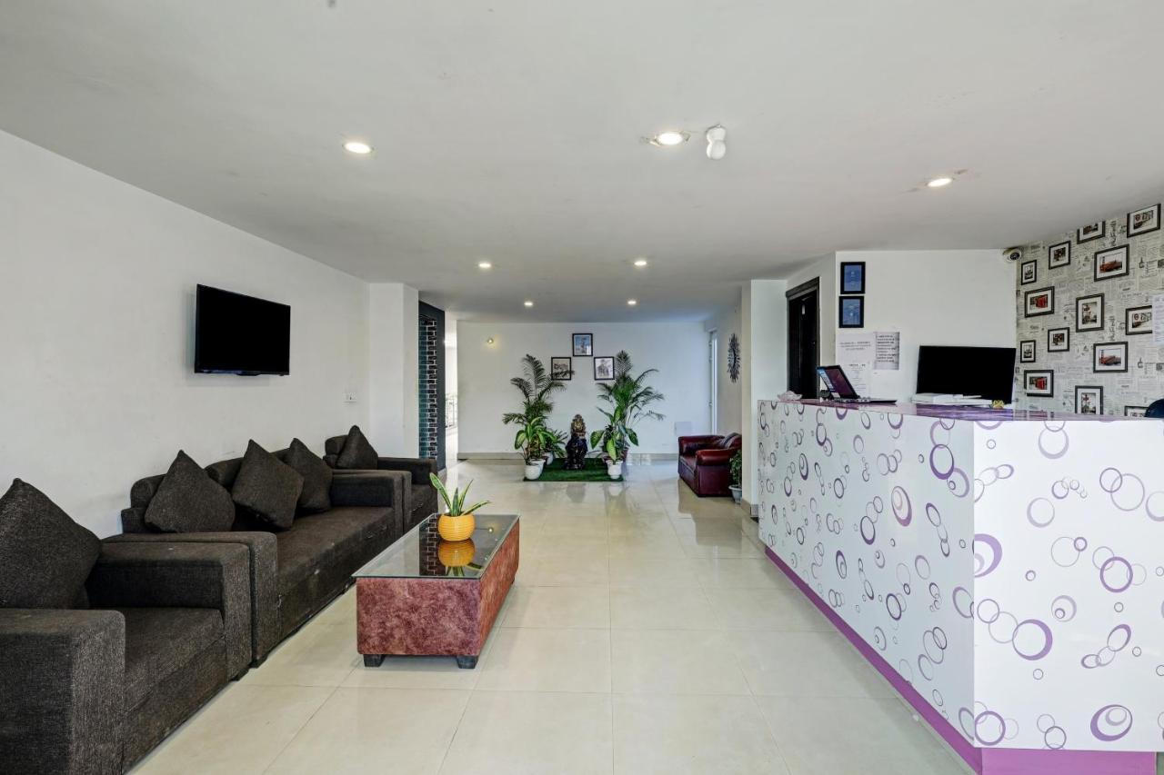 Super Townhouse Tipsyy Near Bestech Central Square Mall Gurgaon Extérieur photo
