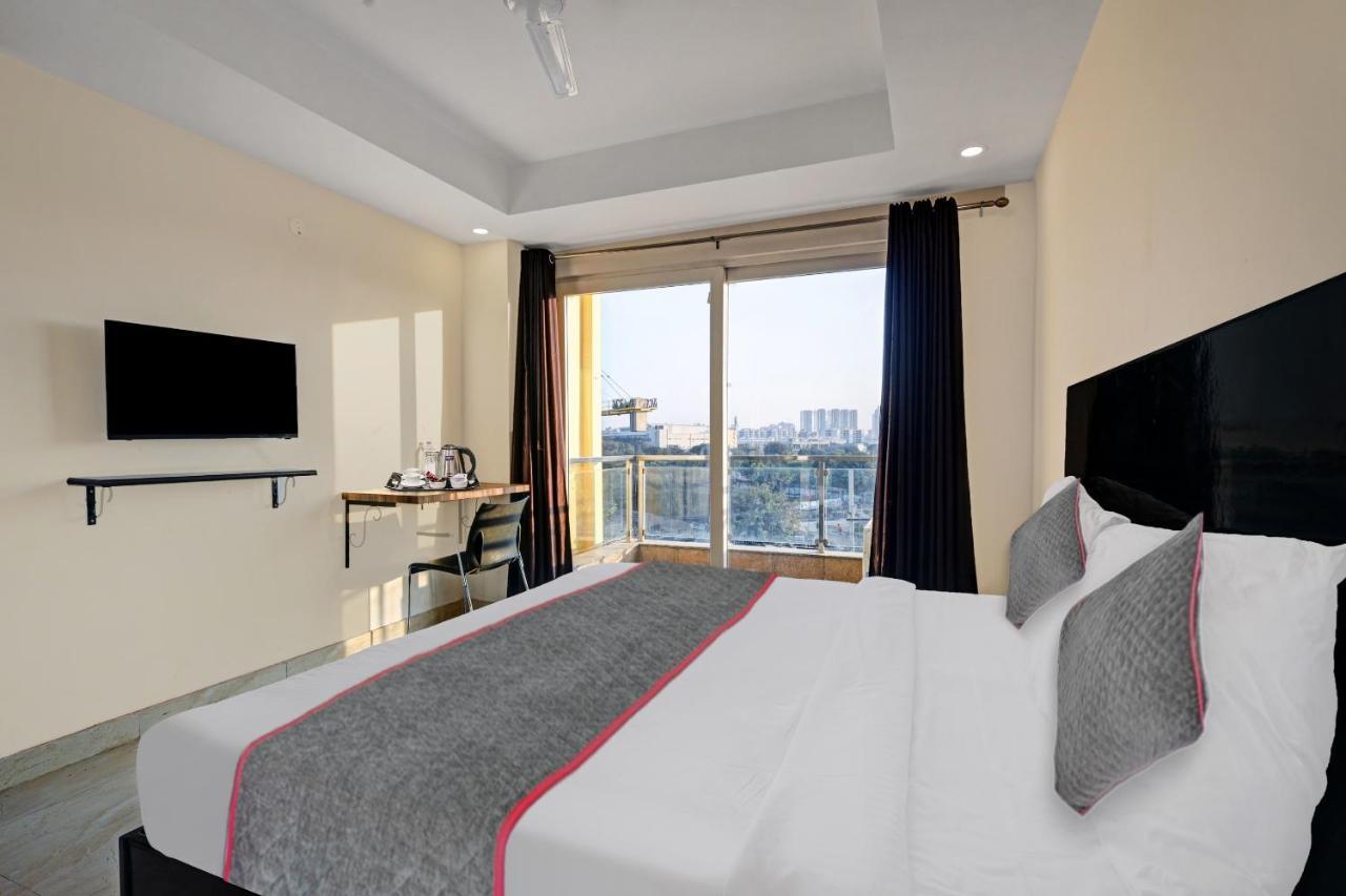 Super Townhouse Tipsyy Near Bestech Central Square Mall Gurgaon Extérieur photo