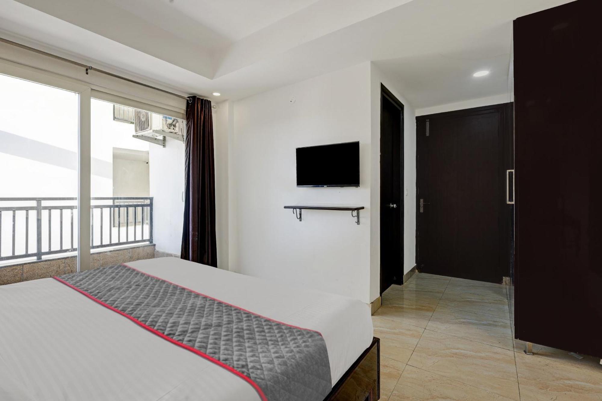 Super Townhouse Tipsyy Near Bestech Central Square Mall Gurgaon Extérieur photo