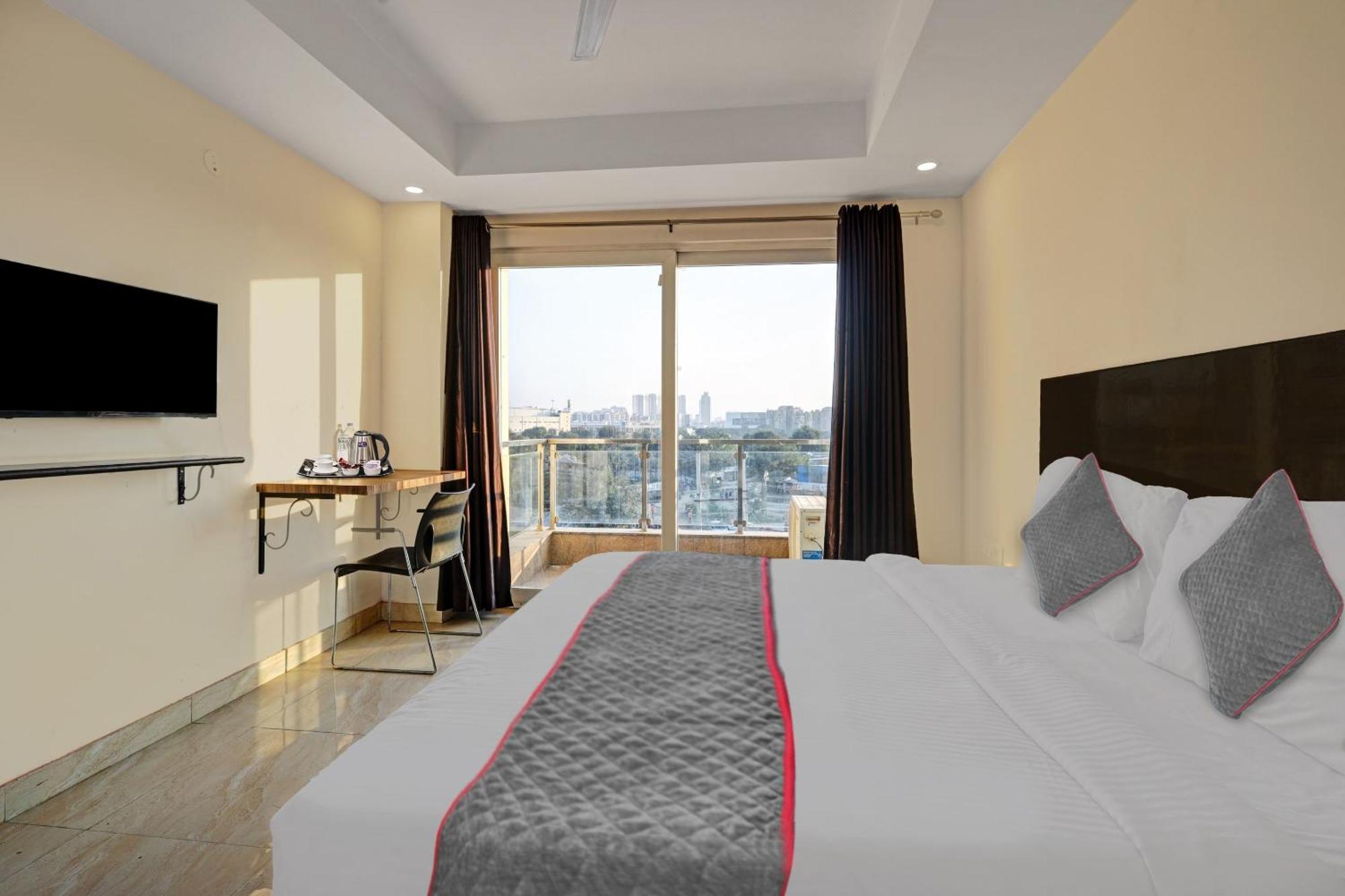 Super Townhouse Tipsyy Near Bestech Central Square Mall Gurgaon Extérieur photo